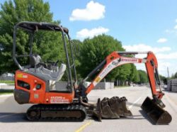 2016 KUBOTA KX015-4 1.5T MINI EXCAVATOR – CANOPY – 4 BUCKETS