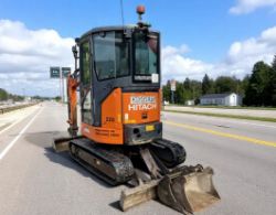HITACHI ZX26U-6 CR MINI EXCAVATOR