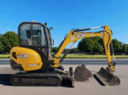 2016 JCB 8026 CTS 2.7T MINI EXCAVATOR– QUICK HITCH – 3 BUCKETS