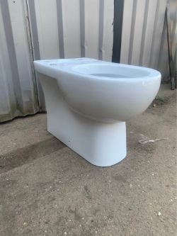 NEWTON CLOSE COUPLED BACK TO WALL PAN