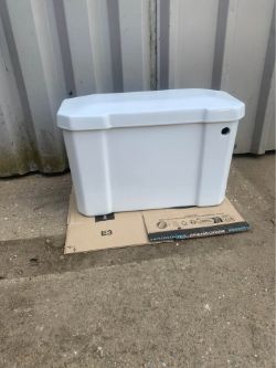TOILET CISTERN - WHITECHAPEL