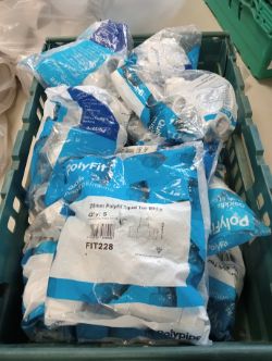 MIXED JOBLOT 113 UNITS PLUMBING FITTINGS PUSHFIT PRESSFIT ADAPTORS ELBOWS TEES POLYPIPE JG