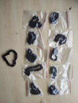 GARNET GEMSTONE CHRYSTAL CHIP BRACELETS - NEW IN ORIGINAL PACKAGING - JOBLOT OF 11