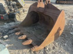 5-FOOT EXCAVATOR DIGGING BUCKET – 80 MM PINS