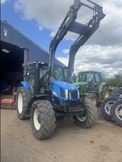 2010 NEW HOLLAND T6010 WITH NH 740TL LOADER