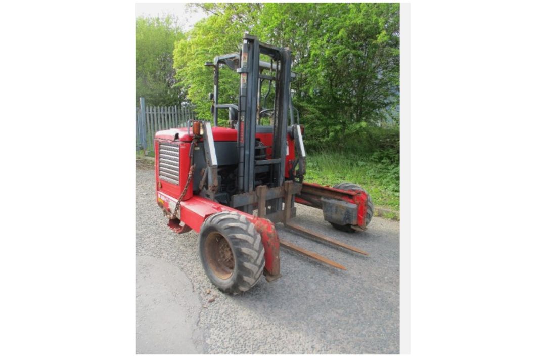 2008 MOFFETT MOUNTY M5 25.3 FORKLIFT – 2,500 KG LIFT CAPACITY - Image 2 of 12