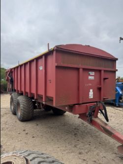 TRIFFITT 14 TON TRAILER – ROLL OVER SHEET, HYDRAULIC BRAKES & TAILBOARD