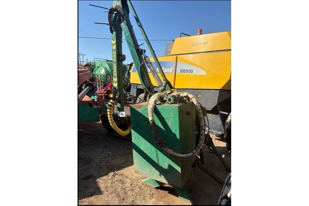 SPEARHEAD EXCEL 550 HEDGECUTTER – 1.2M FLAIL HEAD - Image 2 of 5