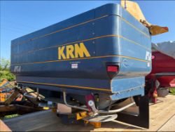 KRM M2 FERTILIZER SPREADER