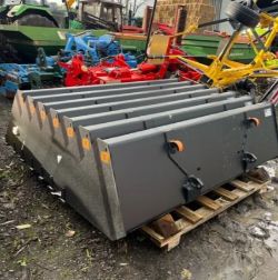 2022 QUICKIE 210U BUCKETS. 7FT