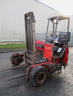 MOFFETT MOUNTY M2003 FORKLIFT LIFT CAPACITY: 2,000 KG
