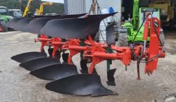 VOGEL NOOT 4 FURROW PLOUGH