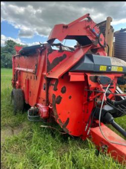 KUHN STRAW CHOPPER