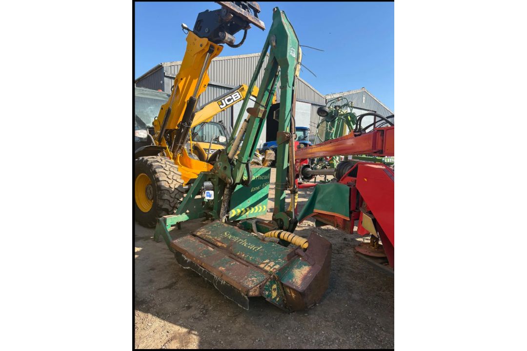 SPEARHEAD EXCEL 550 HEDGECUTTER – 1.2M FLAIL HEAD - Image 4 of 5