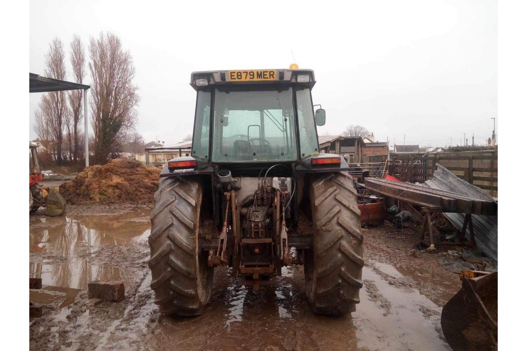 MASSEY FERGUSON 3080 TRACTOR 4WD - Image 3 of 4