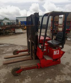 MOFFETT MOUNTY M1501 TRUCK-MOUNTED FORKLIFT – 1.5 TON LIFT – KUBOTA ENGINE
