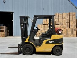 2013 CAT GP25NT LPG FORKLIFT – 2,500KG CAPACITY – 13,000 HOURS – TRIPLEX MAST