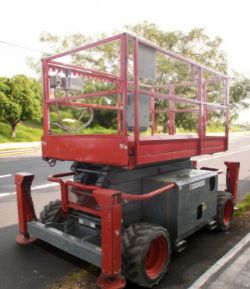 2011 SKYJACK SJ6832 SCISSOR LIFT – 11.7M WORKING HEIGHT – KUBOTA ENGINE
