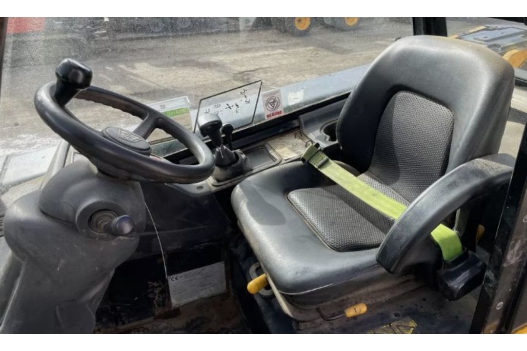 JCB TELETRUK TLT35D TELEHANDLER FORKLIFT (2011) - Image 8 of 10