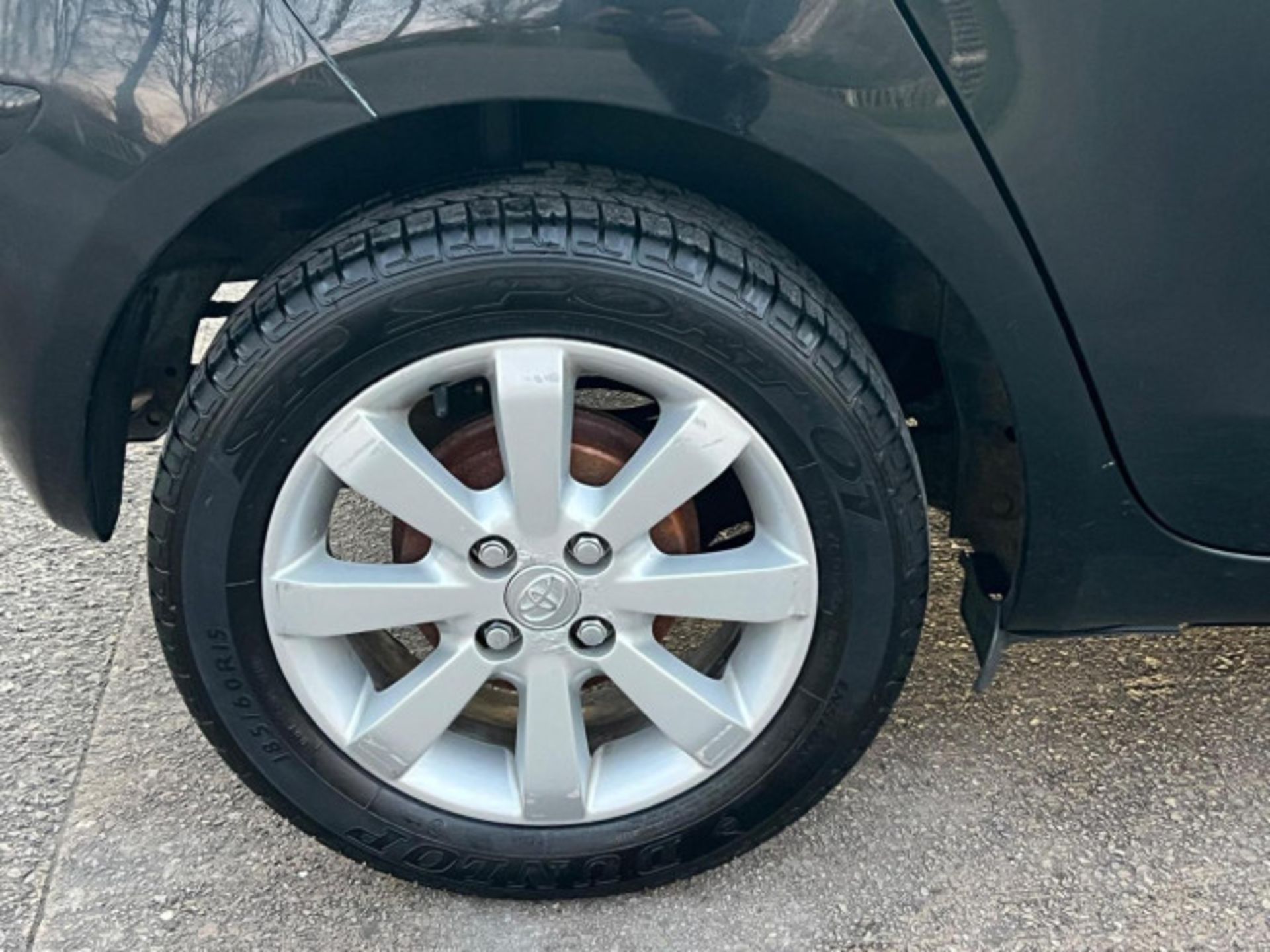 2011 TOYOTA YARIS 1.4 D-4D T SPIRIT 5DR HATCHBACK >>--NO VAT ON HAMMER--<< - Image 18 of 26