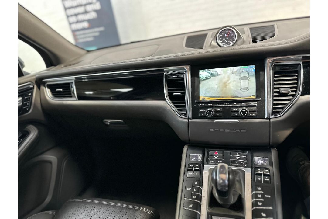 2015 PORSCHE MACAN S D S-A – 3.0 V6 DIESEL – SEMI-AUTO – 125K MILES >>--NO VAT ON HAMMER--<< - Image 17 of 31