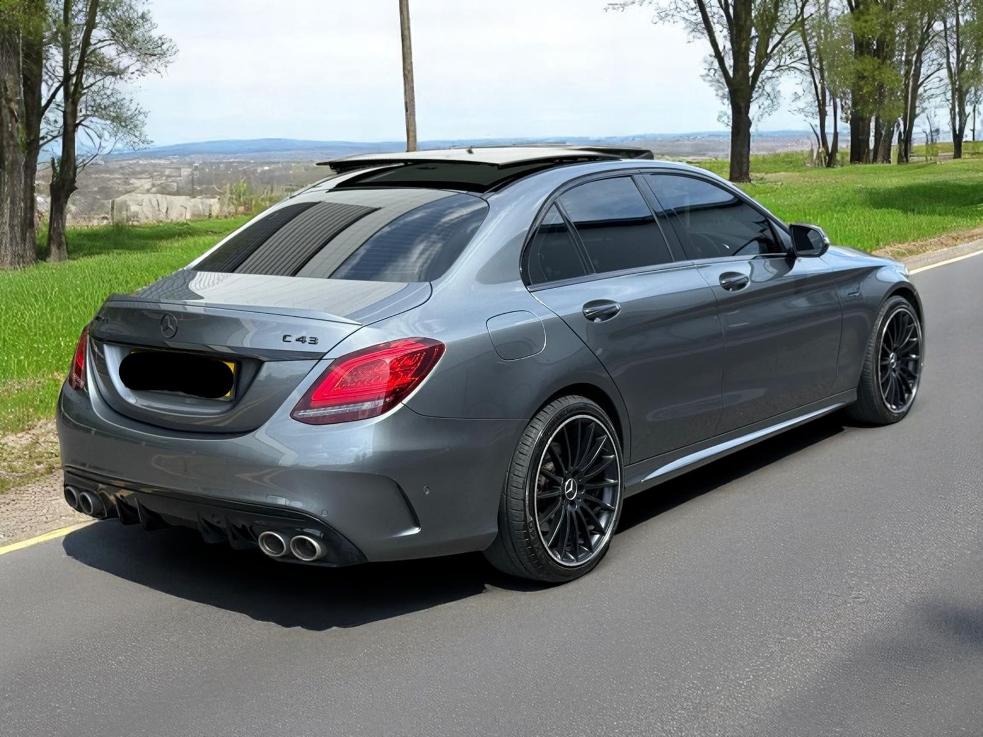 2019 MERCEDES-BENZ AMG C 43 PREMIUM PLUS – 4MATIC – 3.0 V6 >>--NO VAT ON HAMMER--<< - Image 6 of 38