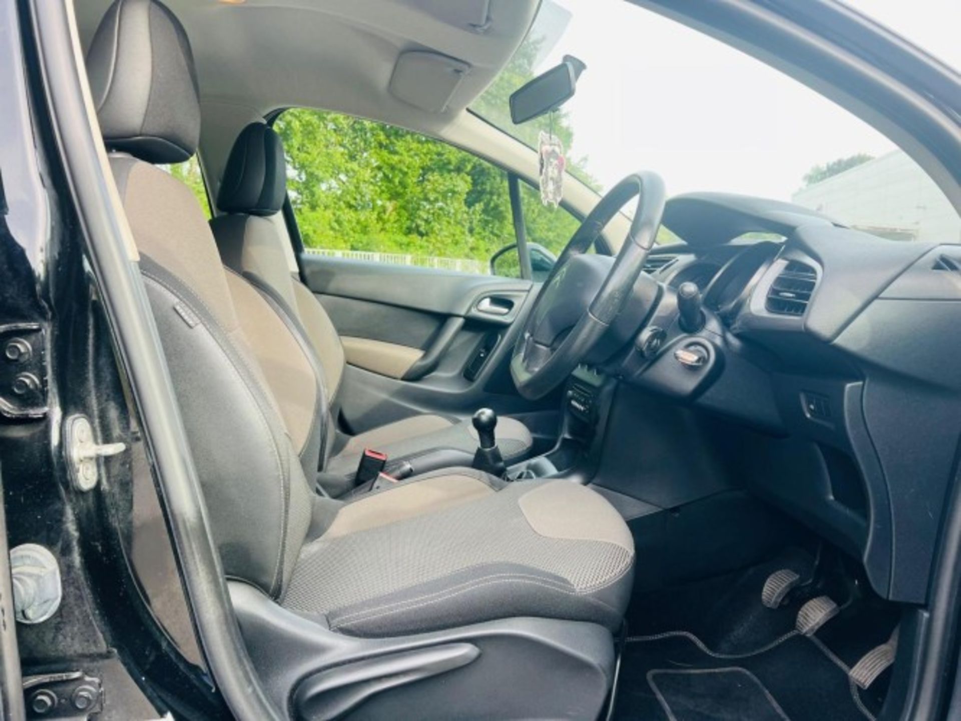 2014 CITROEN C3 1.2 VTI VTR+ – MANUAL >>--NO VAT ON HAMMER--<< - Image 20 of 26