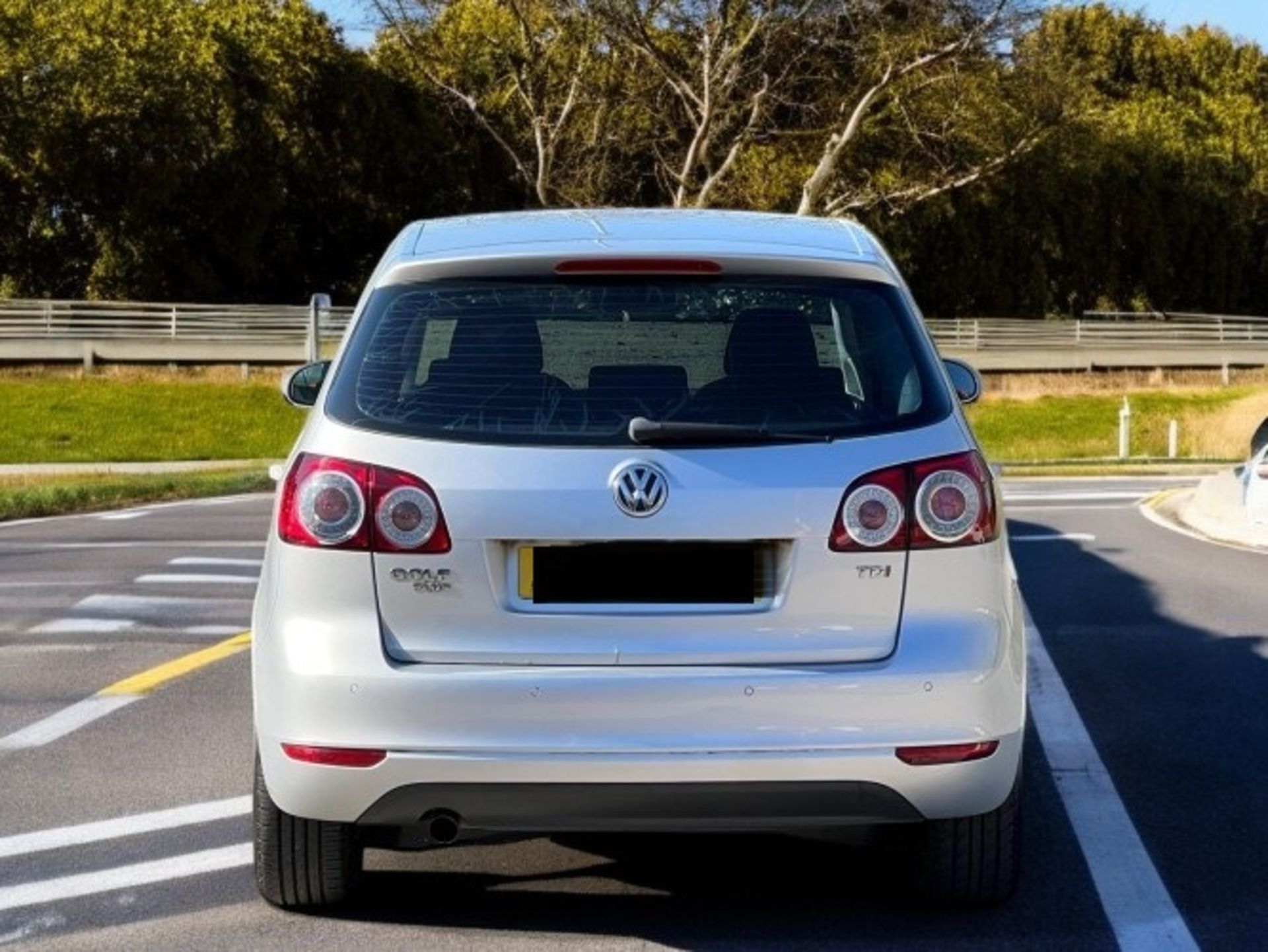 2011 VOLKSWAGEN GOLF PLUS 1.6 TDI SE EURO 5 – MANUAL >>--NO VAT ON HAMMER--<< - Image 4 of 32