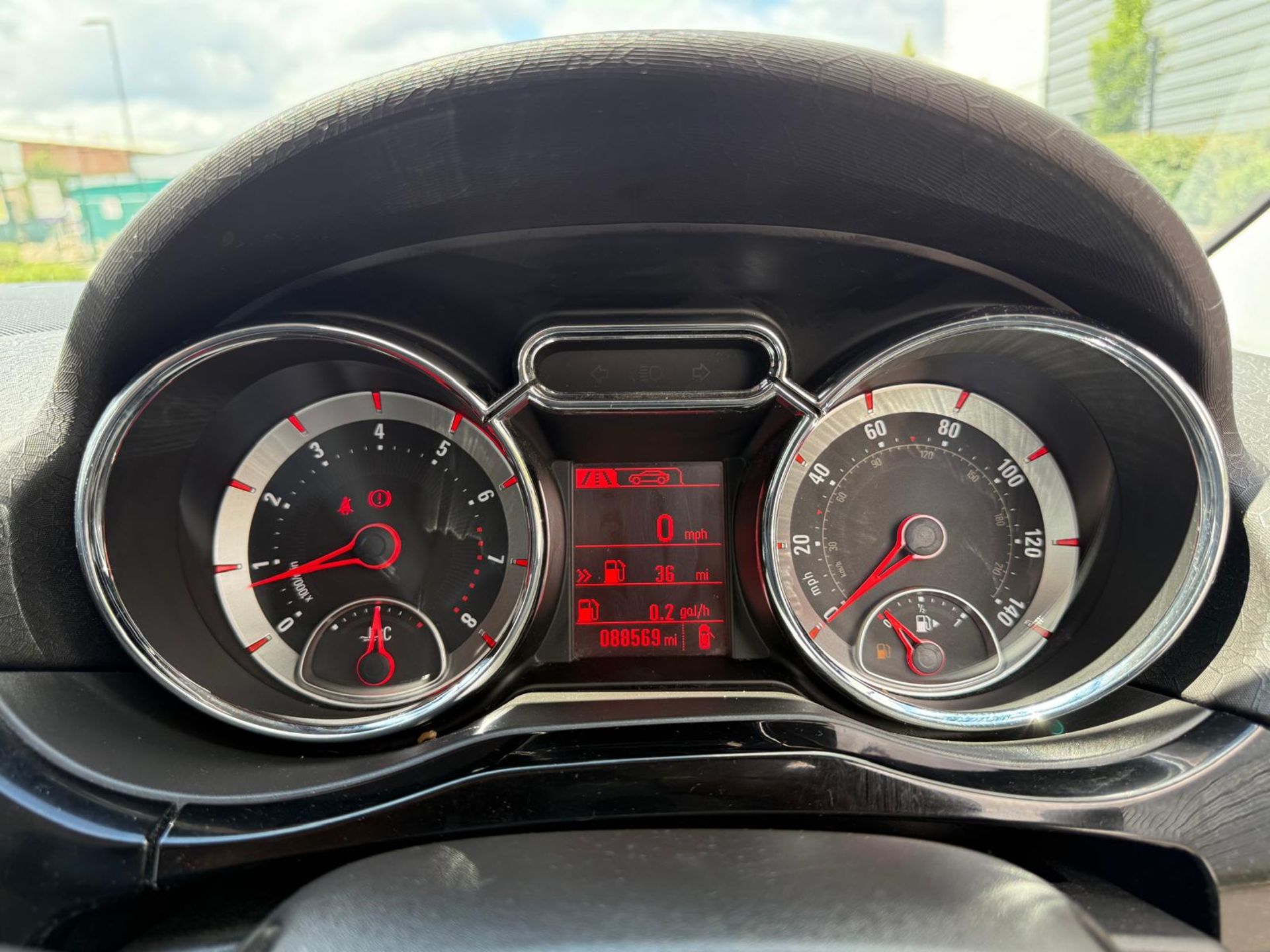 2015 VAUXHALL ADAM 1.2I JAM EURO 6 – 88K MILES – FSH >>--NO VAT ON HAMMER--<< - Image 25 of 35
