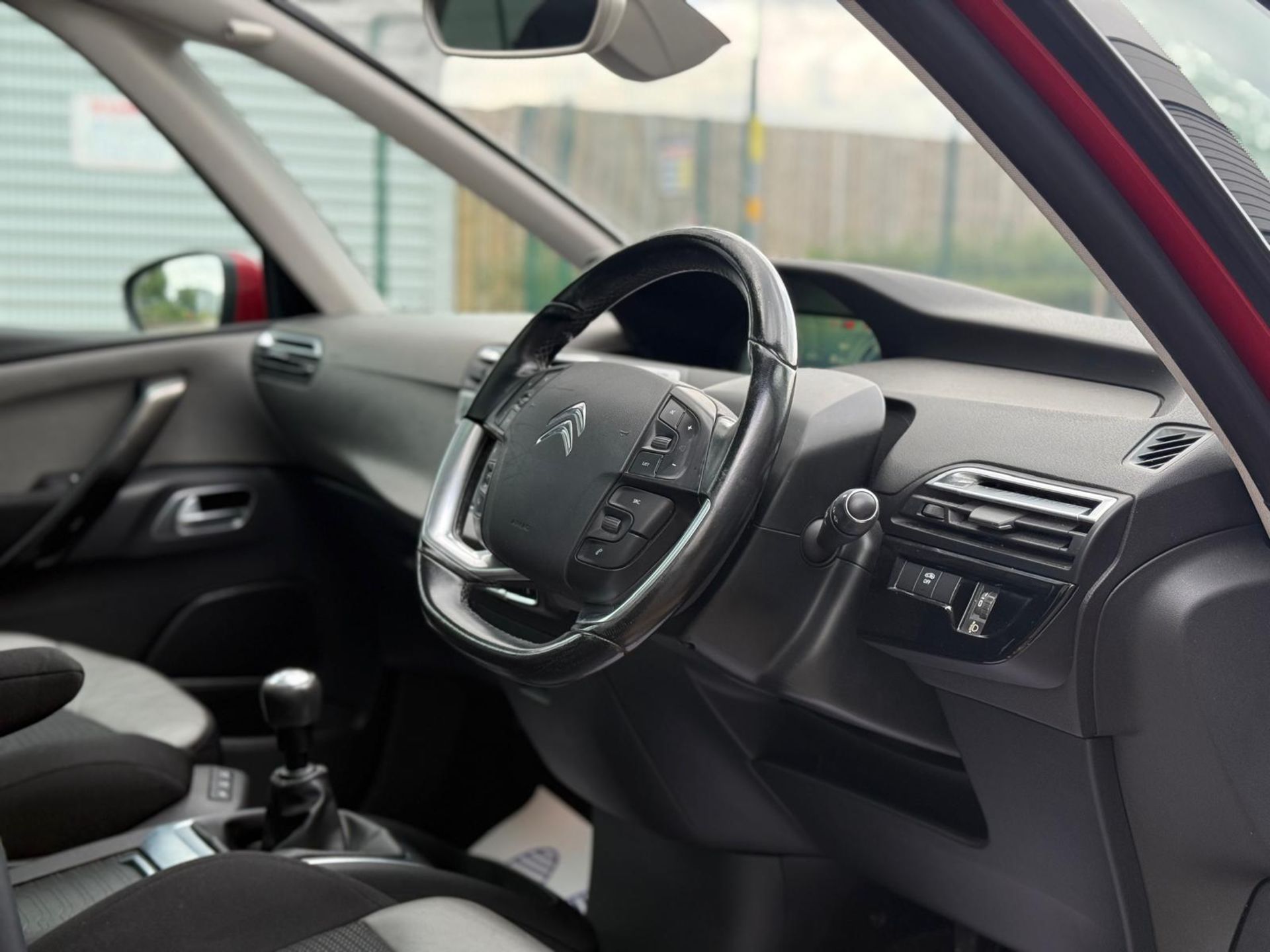 2016 CITROËN GRAND C4 PICASSO EXCLUSIVE+ 1.6 BLUEHDI– 96K MILES – RED >>--NO VAT ON HAMMER--<< - Image 16 of 39