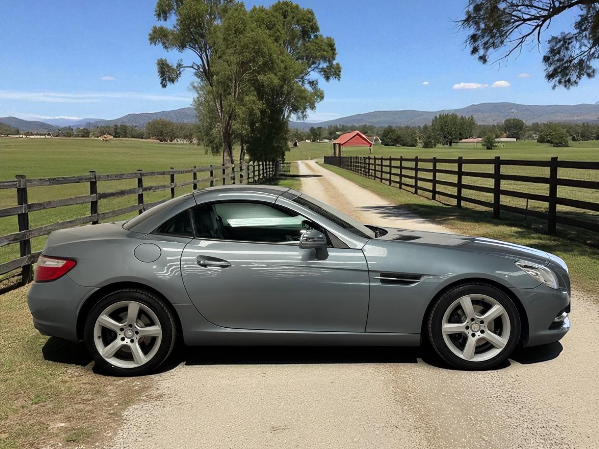 2012 MERCEDES-BENZ SLK200 BLUEEFFICIENCY AUTO – 1.8 PETROL– 147K MILES >>--NO VAT ON HAMMER--<< - Image 8 of 38