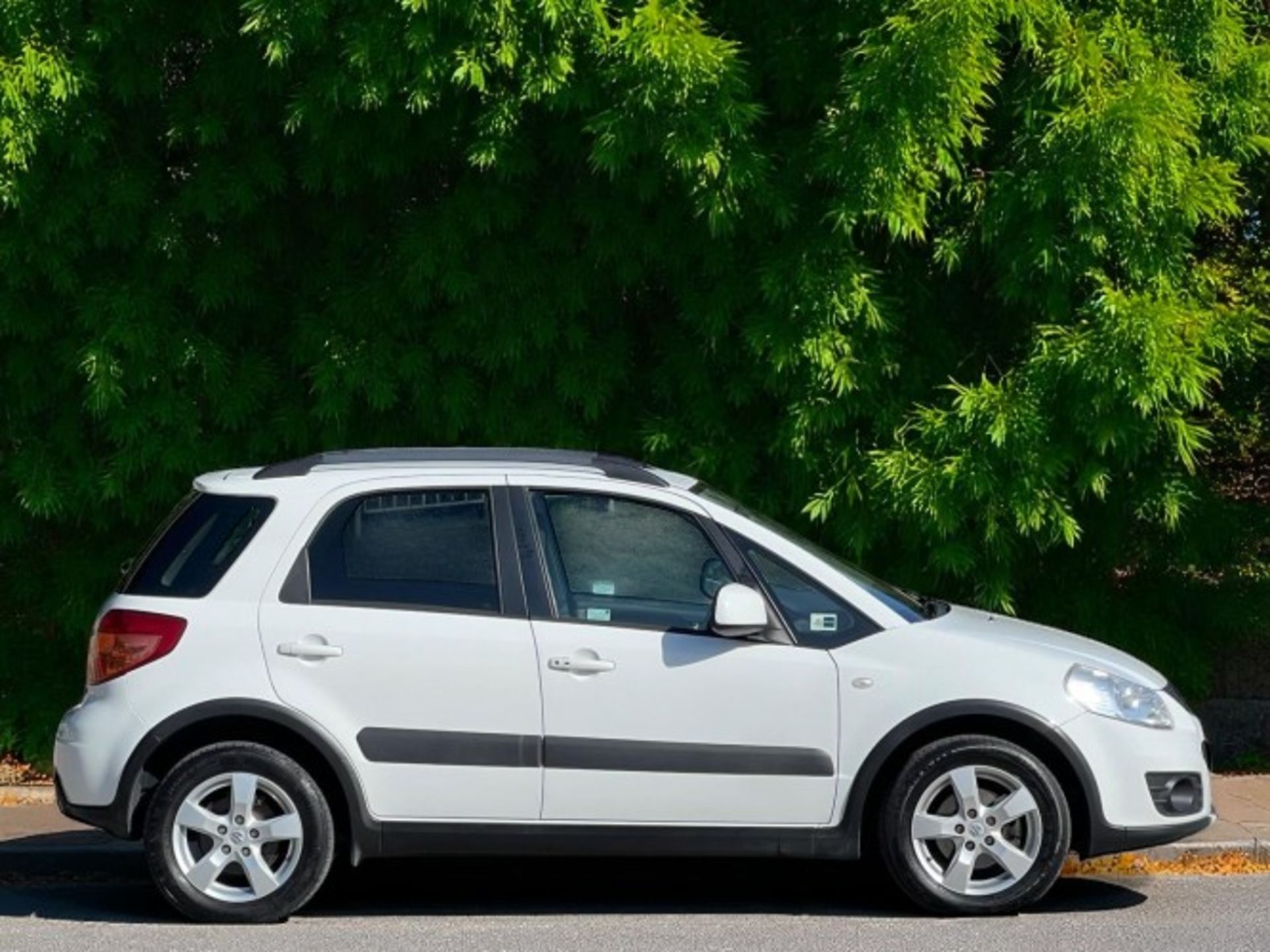 2011 SUZUKI SX4 1.6 SZ5 4GRIP 5DR – 114,414 MILES >>--NO VAT ON HAMMER--<< - Image 9 of 27