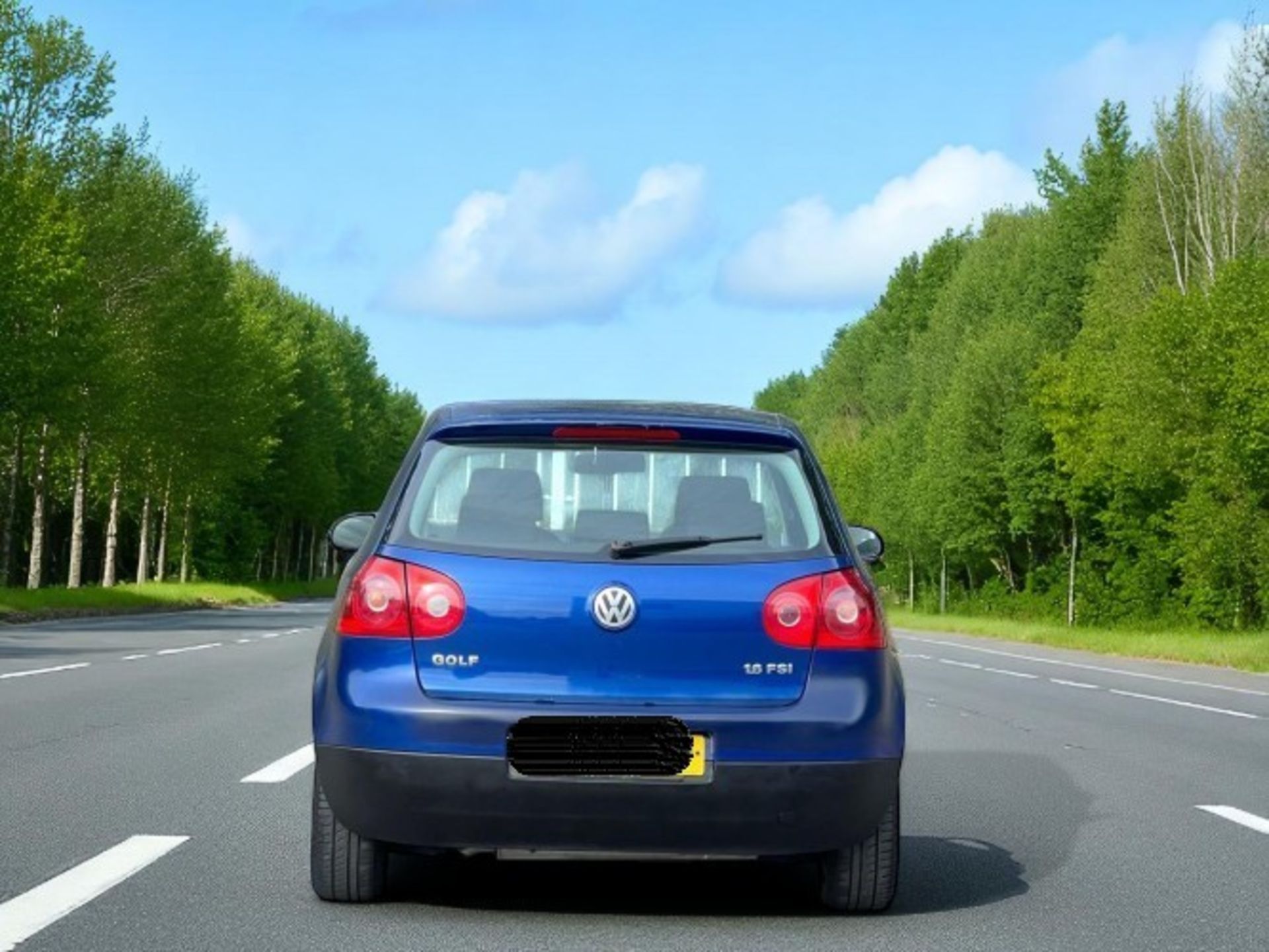 2004 VOLKSWAGEN GOLF 1.6 FSI SE 5DR – ULEZ COMPLIANT – PETROL >>--NO VAT ON HAMMER--<< - Image 2 of 27