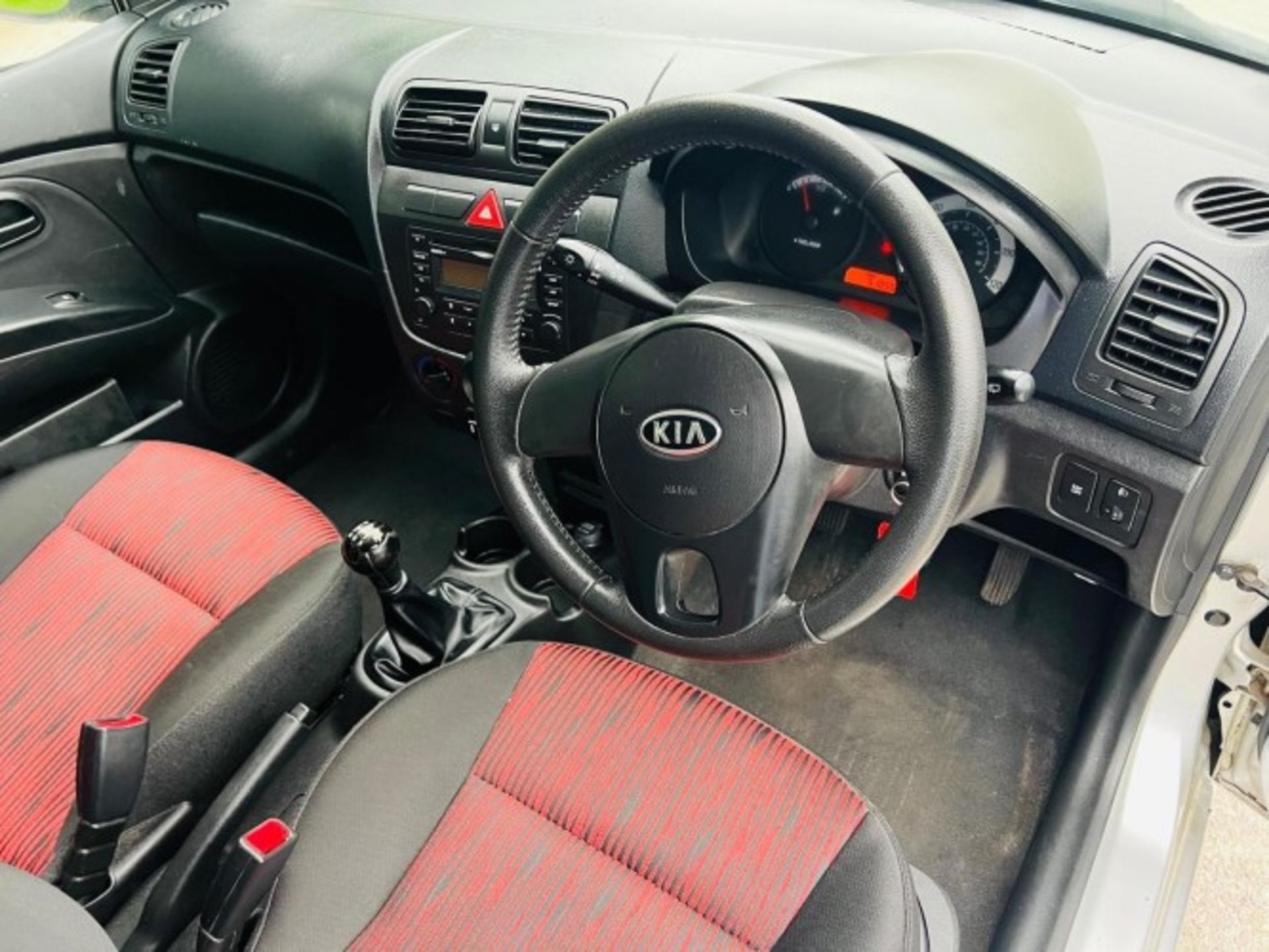 *(ONLY 51K MILEAGE)** 2010 KIA PICANTO 1.0 SPICE 5DR HATCHBACK – MANUAL PETROL>-NO VAT ON HAMMER-< - Image 23 of 37