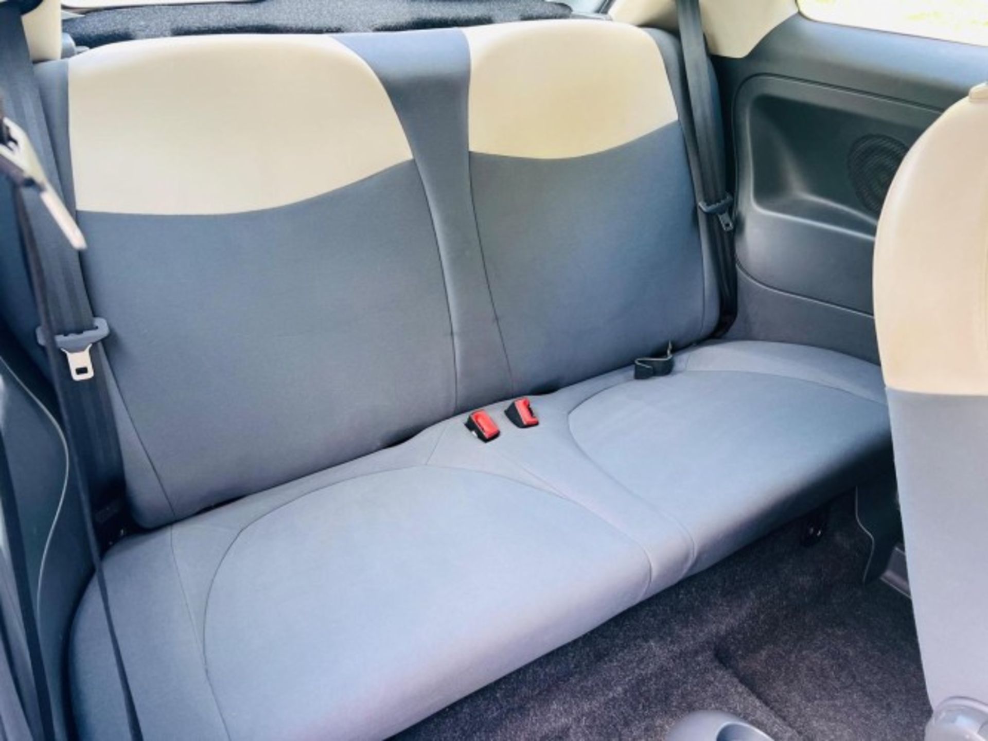 FIAT 500 POP – 2010 – 1.2 PETROL – MANUAL – BLUE >>--NO VAT ON HAMMER--<< - Image 23 of 25