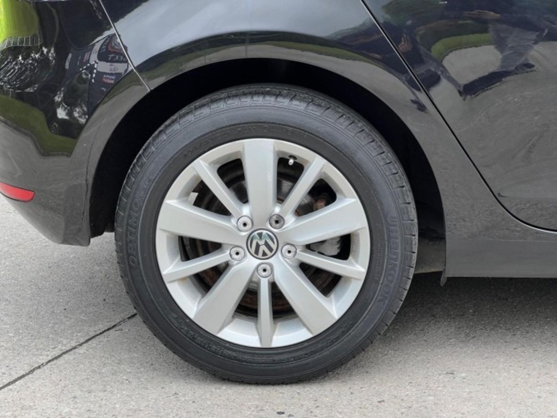 2010 VOLKSWAGEN GOLF PLUS 1.6 TDI SE 5DR HATCHBACK – 128K MILES >>--NO VAT ON HAMMER--<< - Image 31 of 35