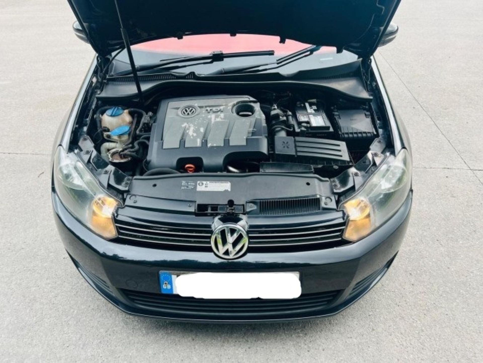 2010 VOLKSWAGEN GOLF PLUS 1.6 TDI SE 5DR HATCHBACK – 128K MILES >>--NO VAT ON HAMMER--<< - Image 13 of 35