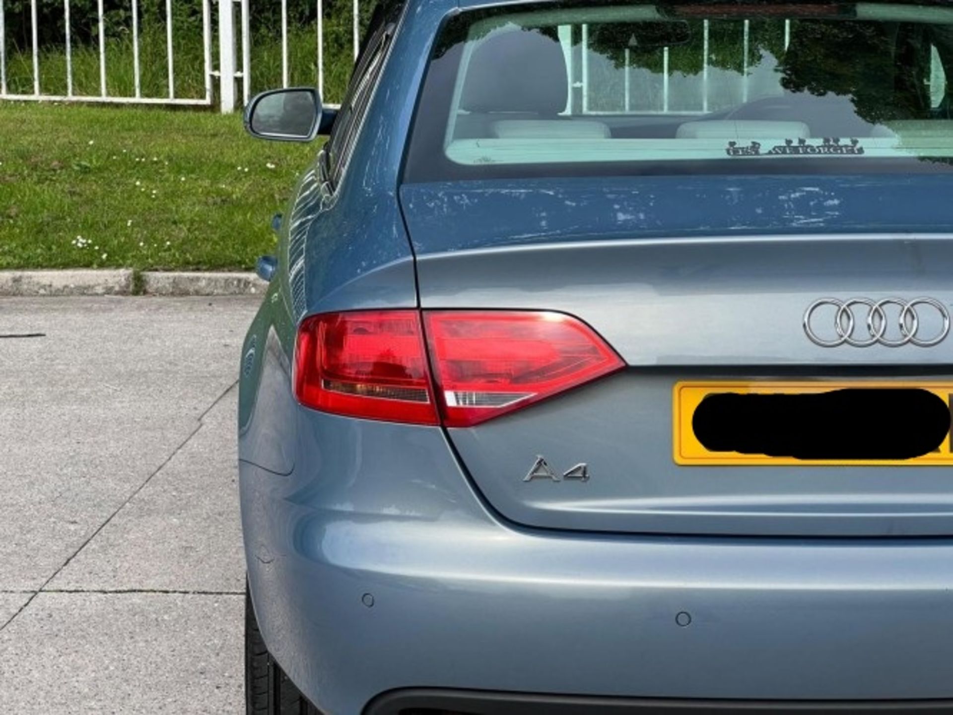 2009 AUDI A4 2.0 TDI EXECUTIVE SE – MULTITRONIC >>--NO VAT ON HAMMER--<< - Image 15 of 39