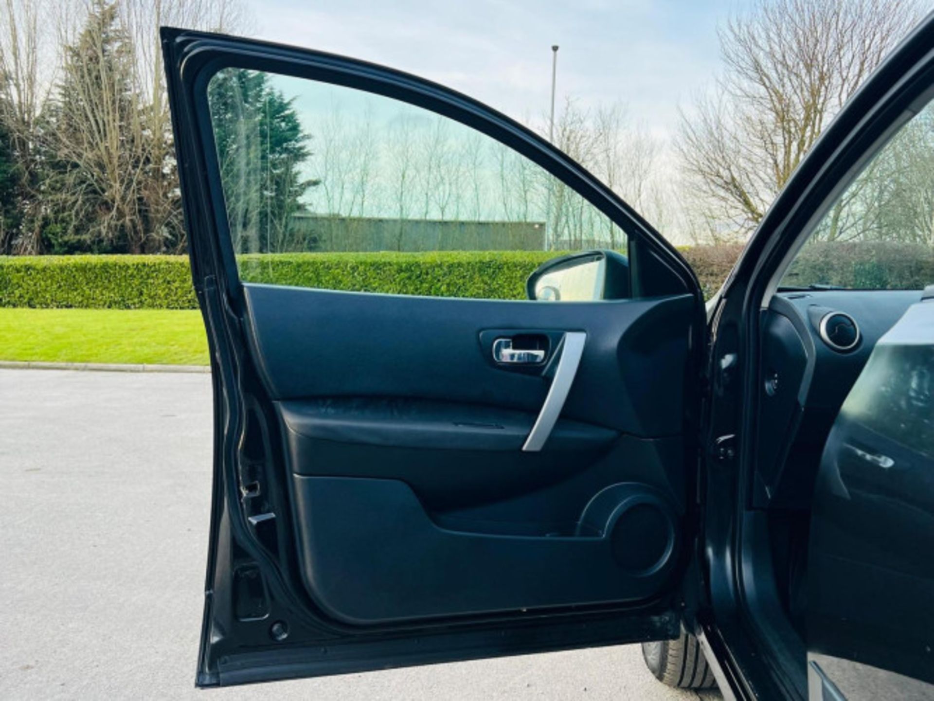 2008 NISSAN QASHQAI 2.0 ACENTA CVT – BLACK, 5 DOOR SUV >>--NO VAT ON HAMMER--<< - Image 26 of 30
