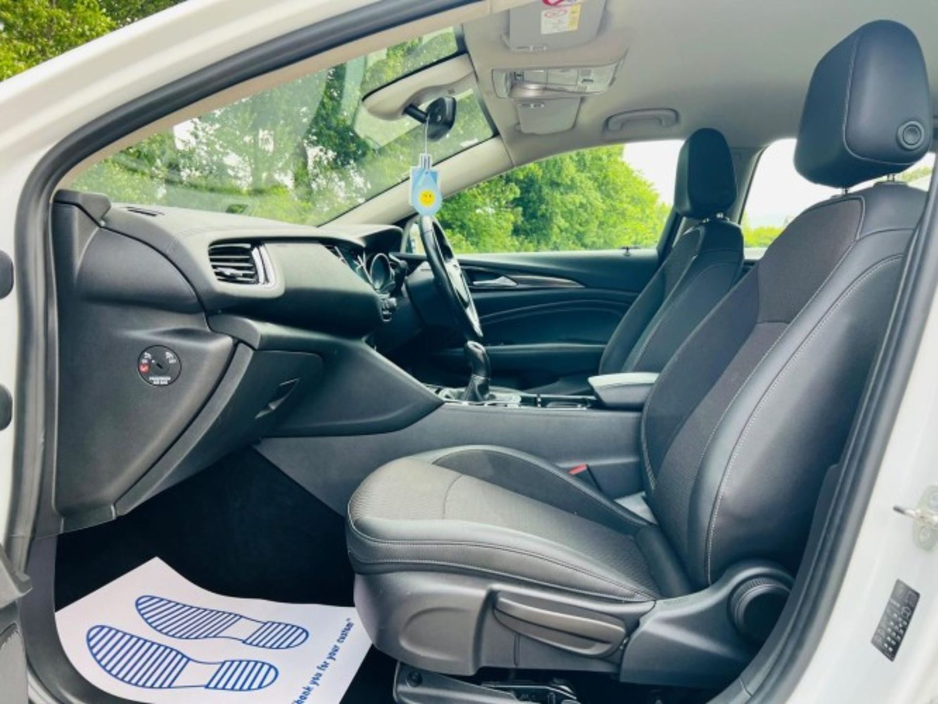 2018 VAUXHALL INSIGNIA 1.6 TURBO D ECOTEC TECH LINE NAV GRAND SPORT EURO 6 >>--NO VAT ON HAMMER--<< - Image 27 of 36