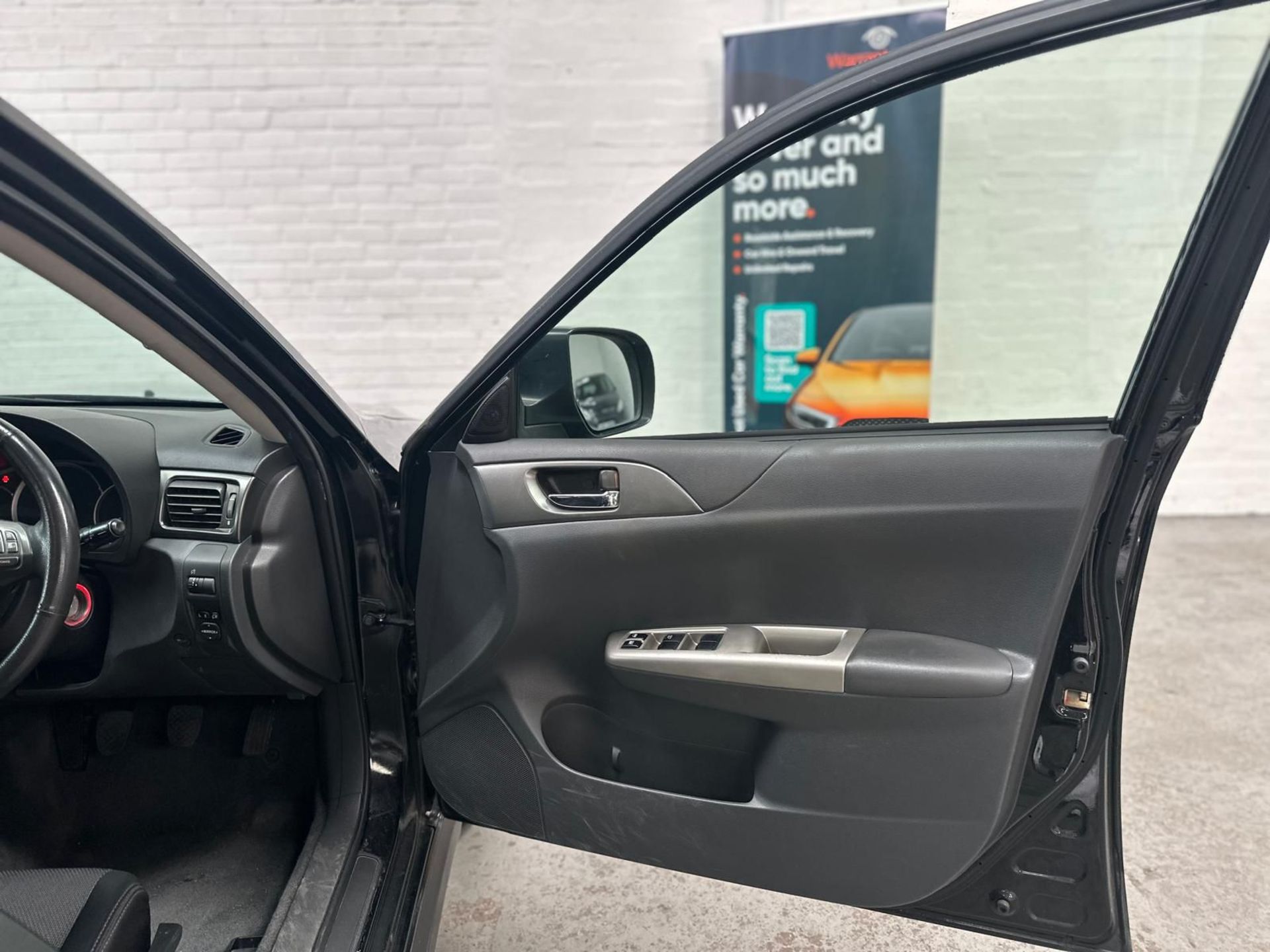 2010 SUBARU IMPREZA WRX – 2.5L PETROL – MANUAL – 5 DOOR HATCHBACK >>--NO VAT ON HAMMER--<< - Image 9 of 29