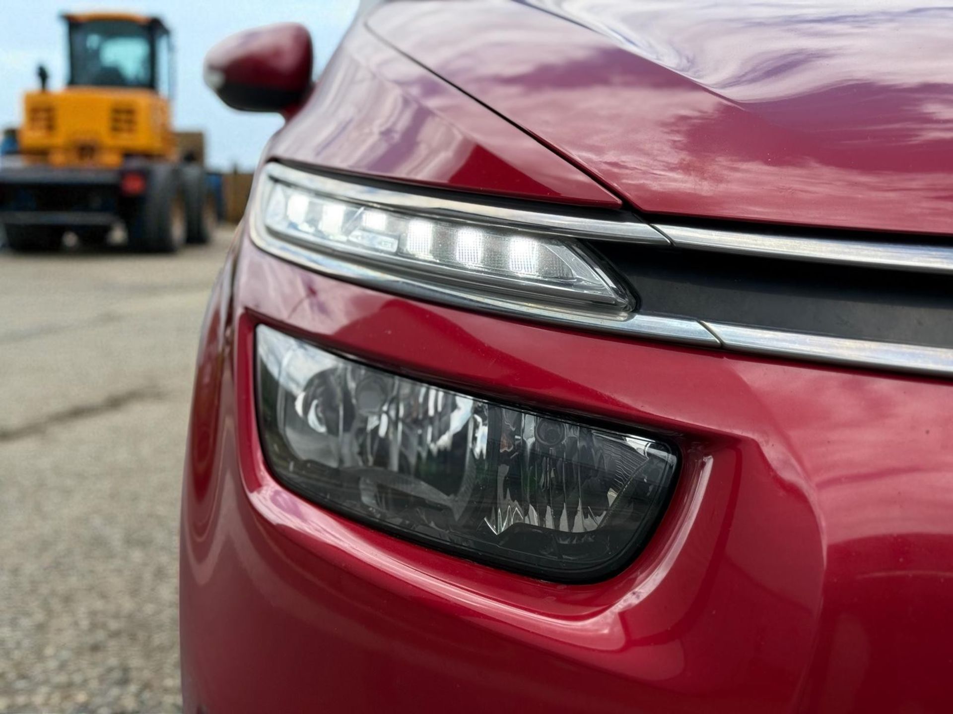 2016 CITROËN GRAND C4 PICASSO EXCLUSIVE+ 1.6 BLUEHDI– 96K MILES – RED >>--NO VAT ON HAMMER--<< - Image 9 of 39