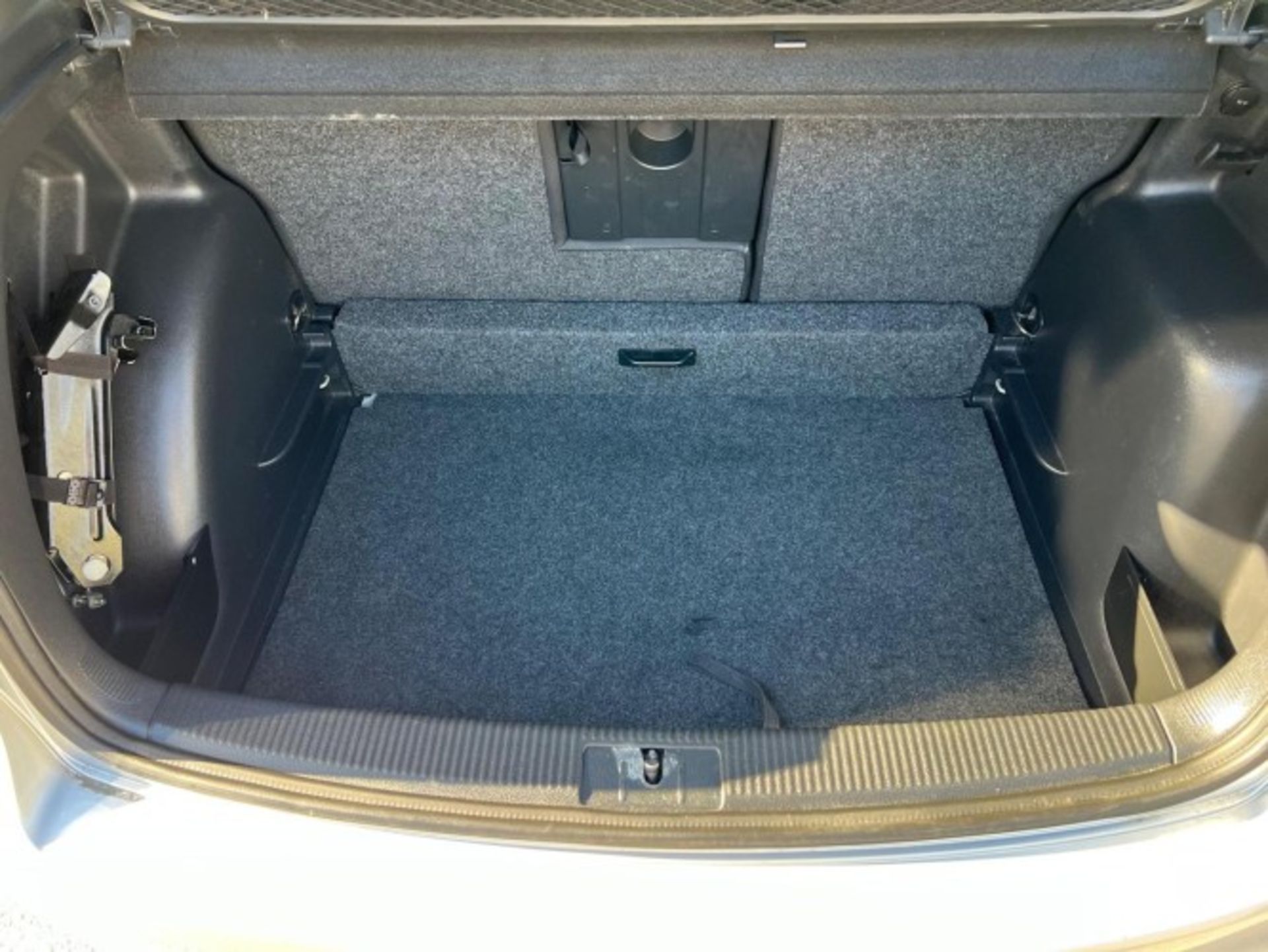 2011 VOLKSWAGEN GOLF PLUS 1.6 TDI SE EURO 5 – MANUAL >>--NO VAT ON HAMMER--<< - Image 16 of 32