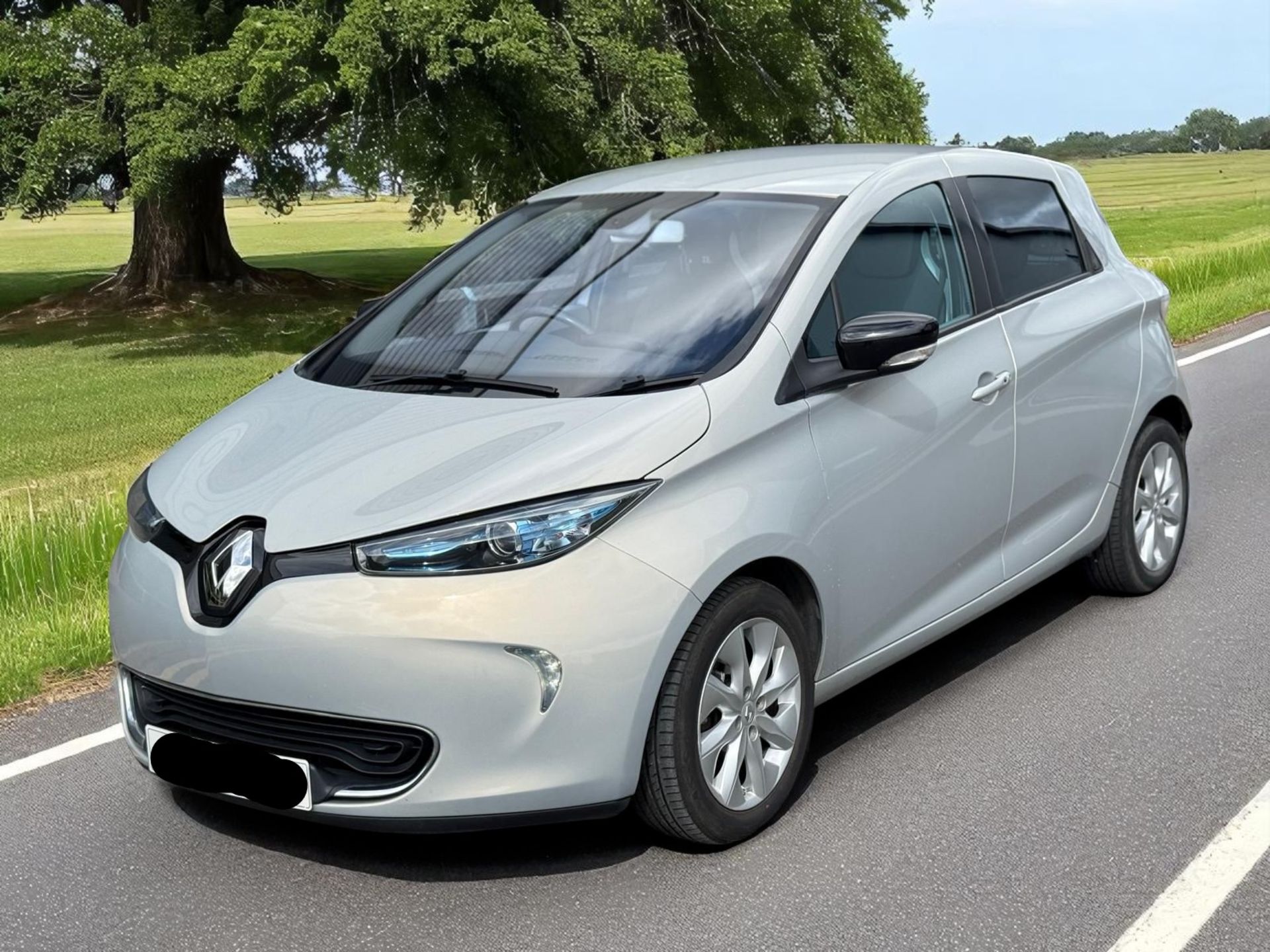 2016 RENAULT ZOE DYNAMIQUE NAV AUTO – 22KWH ELECTRIC HATCHBACK >>--NO VAT ON HAMMER--<< - Image 5 of 27