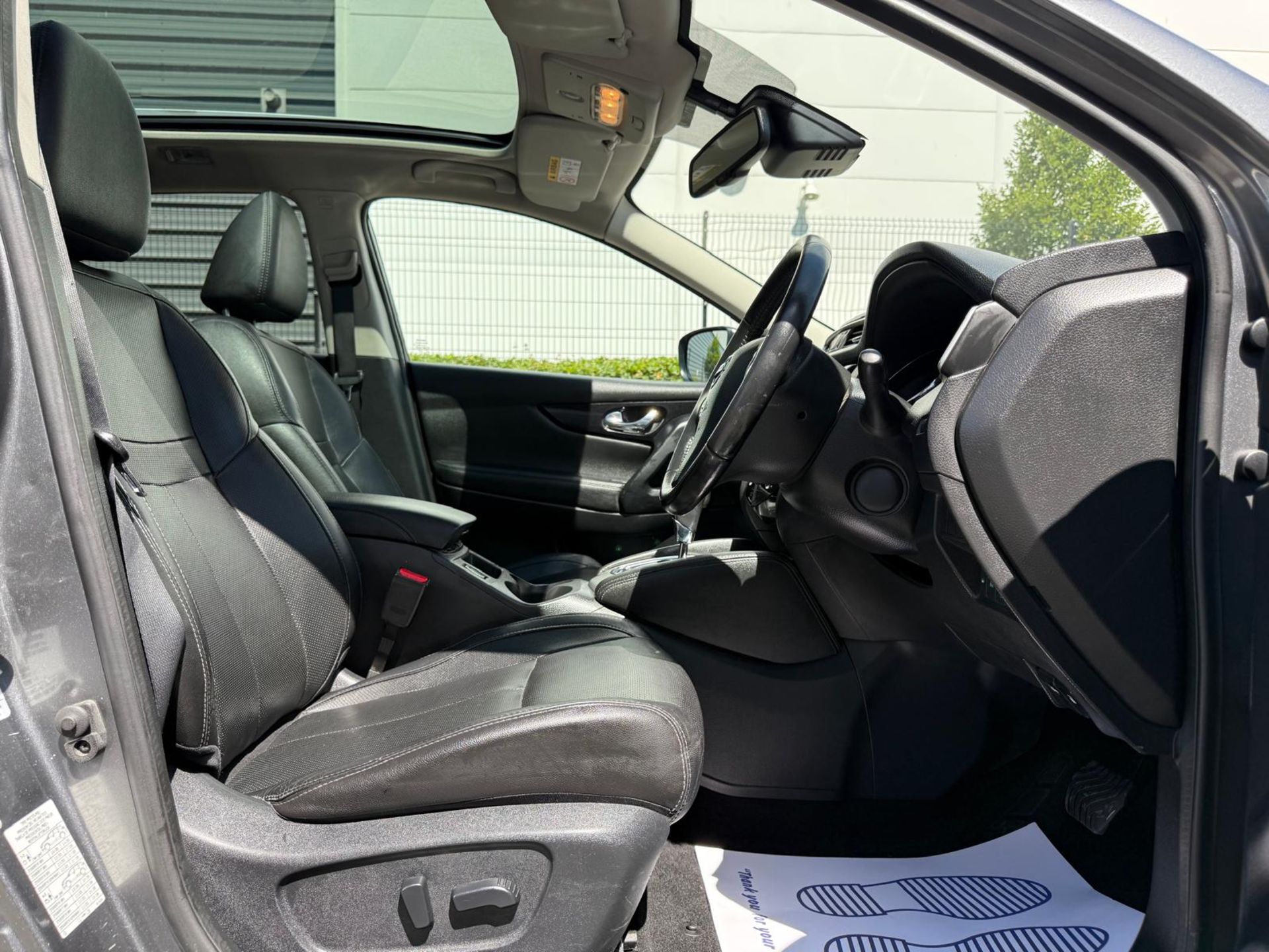 2015 NISSAN QASHQAI TEKNA DCI CVT – 101K MILES – TOP SPEC >>--NO VAT ON HAMMER--<< - Image 11 of 41