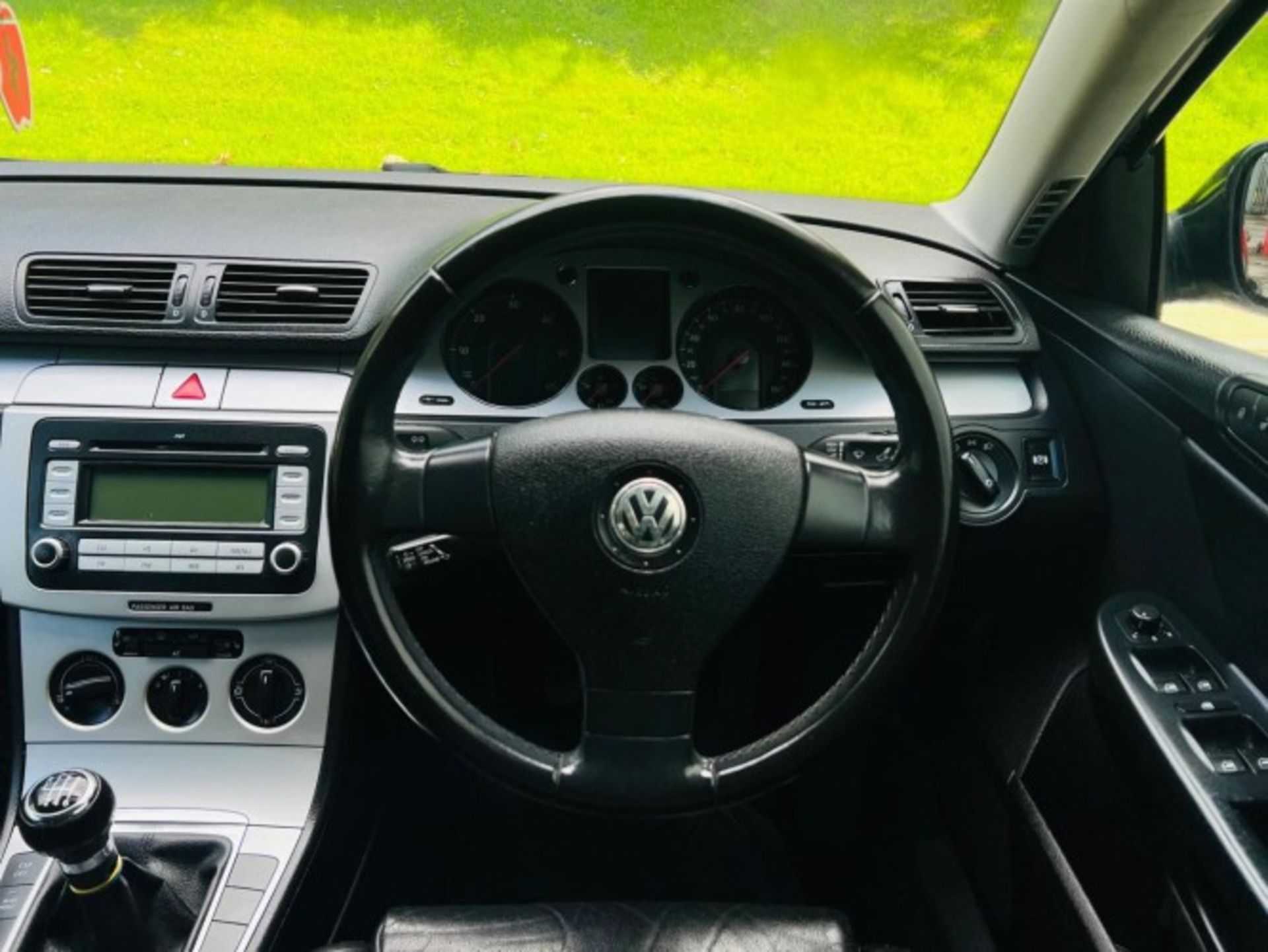 2008 VOLKSWAGEN PASSAT 2.0 TDI SE – MANUAL>>--NO VAT ON HAMMER--<< - Image 31 of 36