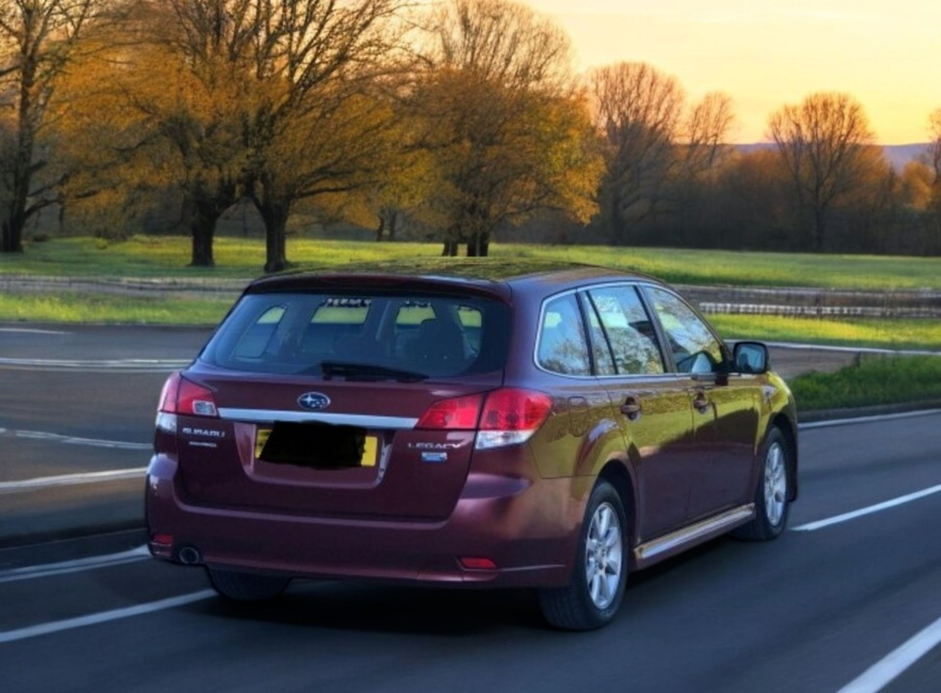 2010 SUBARU LEGACY 2.0D S SPORT TOURER 4WD >>--NO VAT ON HAMMER--<< - Image 5 of 29