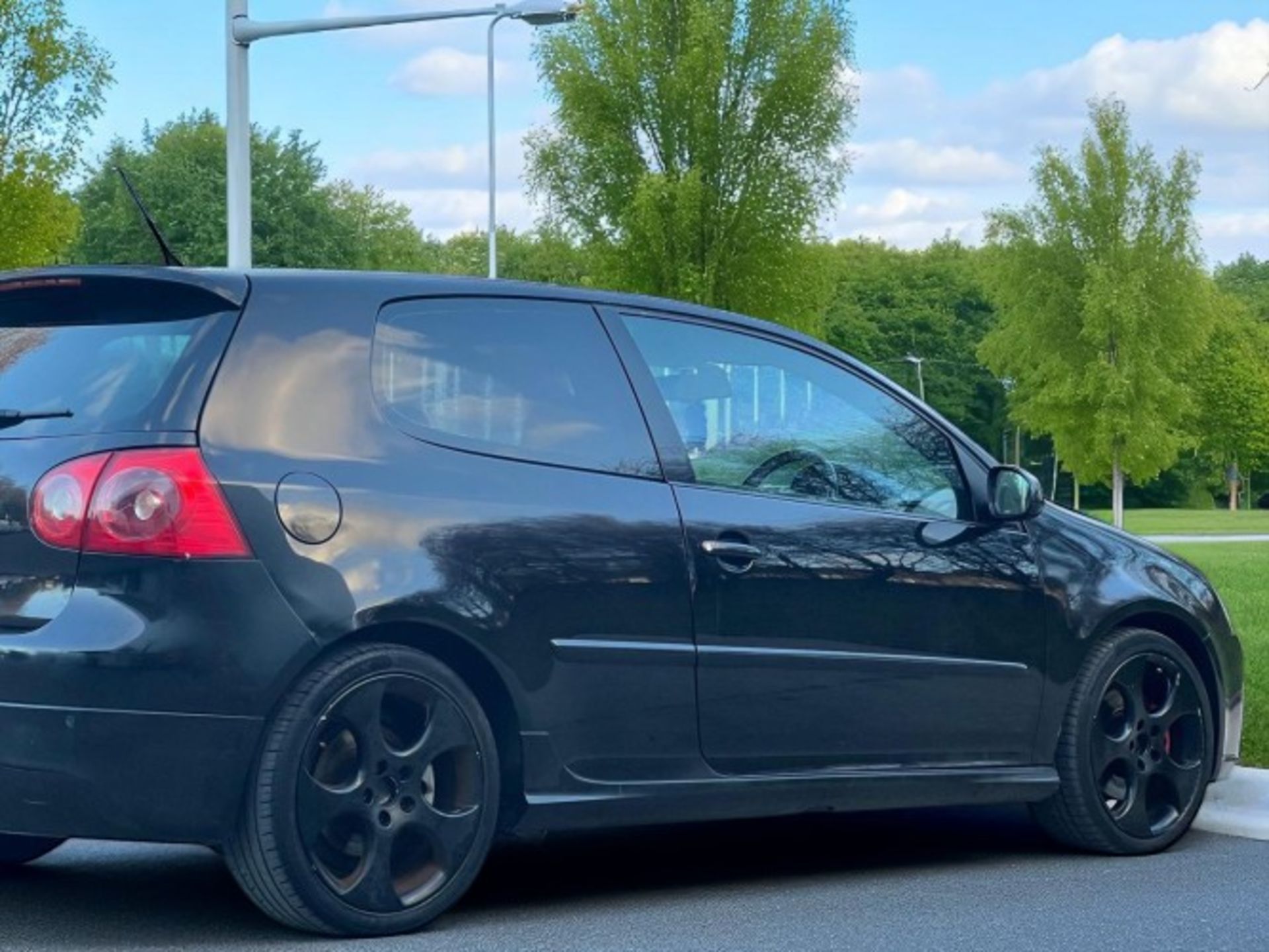 2007-57 VOLKSWAGEN GOLF 2.0 TFSI GTI 3DR – ULEZ COMPLIANT >>--NO VAT ON HAMMER--<< - Image 5 of 32