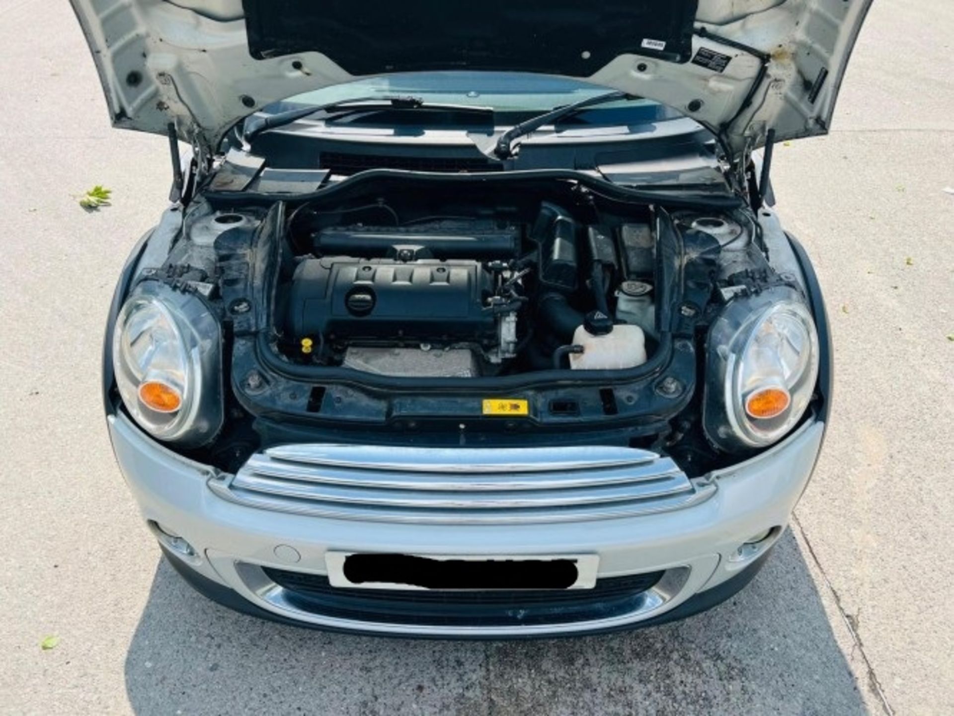 2012 MINI CONVERTIBLE 1.6 ONE EURO 5 – MANUAL – PETROL – 2 DOOR >>--NO VAT ON HAMMER--<< - Image 21 of 34