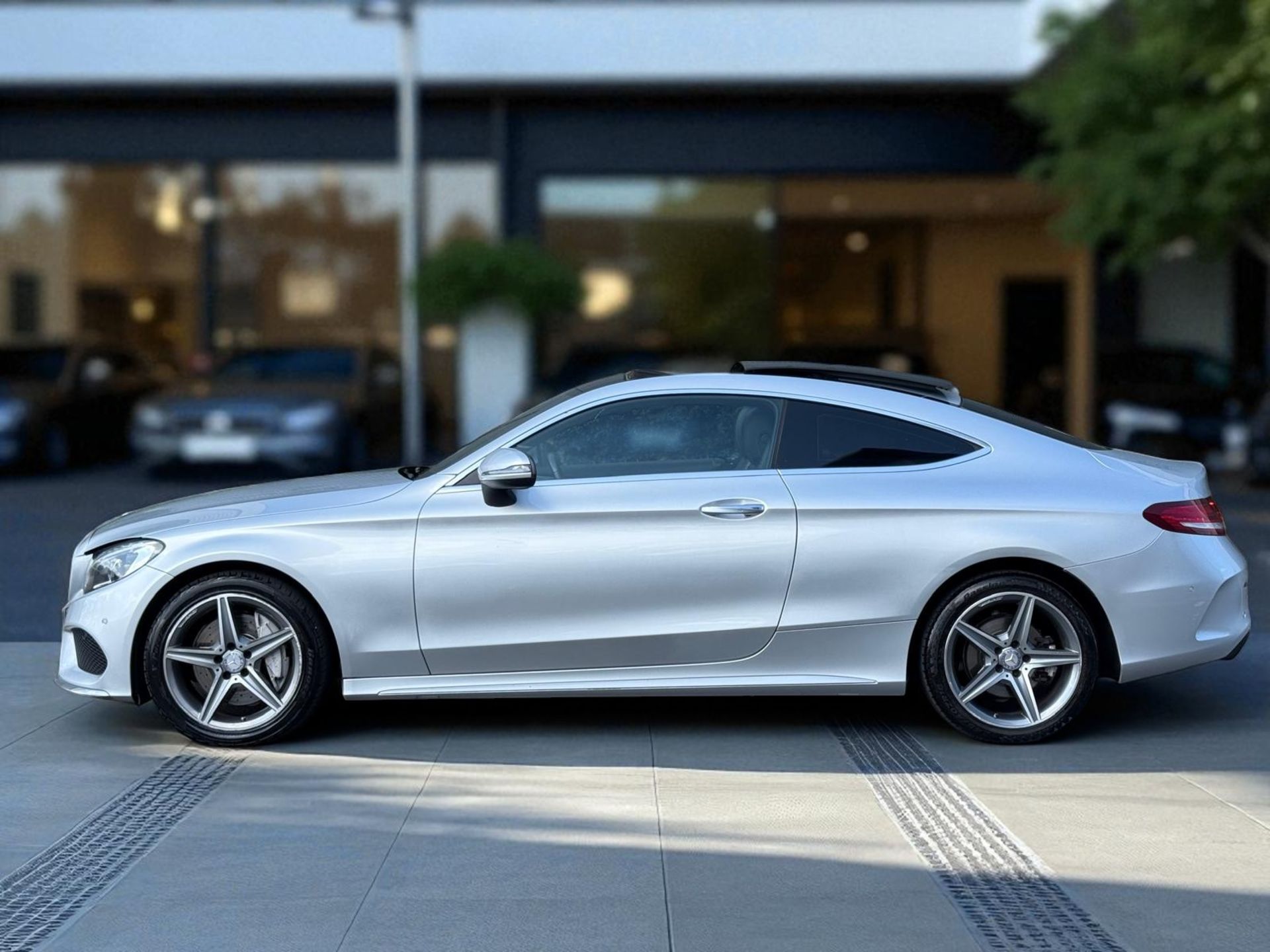 2016 MERCEDES-BENZ C250D AMG LINE PREMIUM AUTO – 2.1 DIESEL - 94K MILES >>--NO VAT ON HAMMER--<< - Image 9 of 38